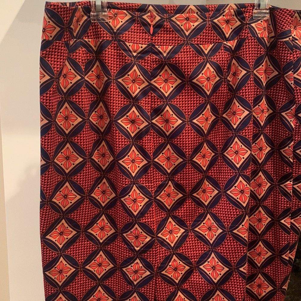 Ann Taylor pencil skirt - Picture 2 of 4